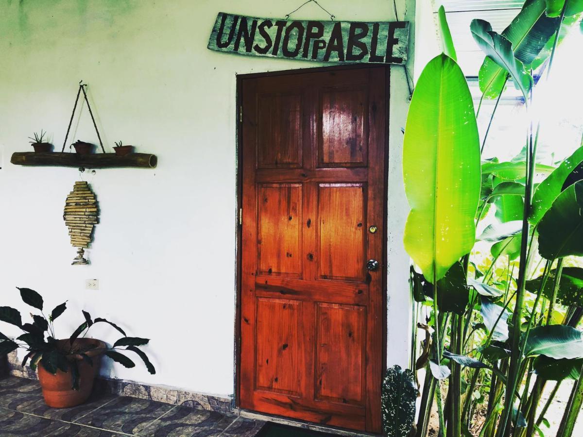 Soursop Hostel Cueta Extérieur photo